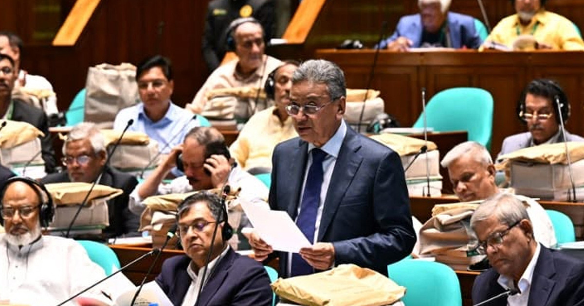 ব্যাংক মালিকানা নিয়ে নতুন ঘোষণা অর্থমন্ত্রীর