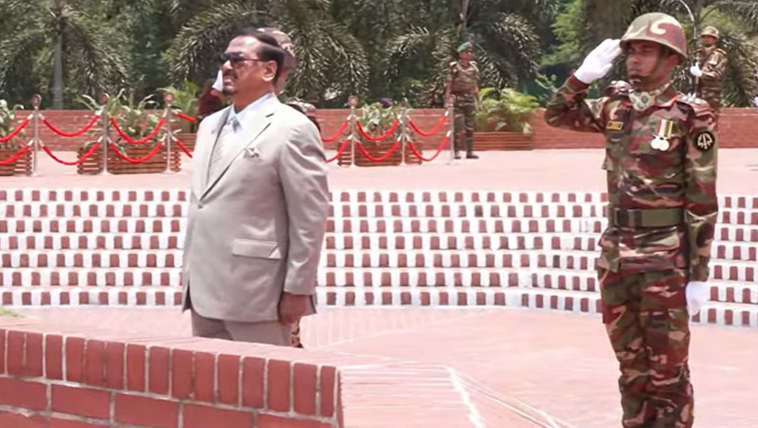 শহিদদের শ্রদ্ধা জানাতে জাতীয় স্মৃতিসৌধে ভারপ্রাপ্ত রাষ্ট্রপতি