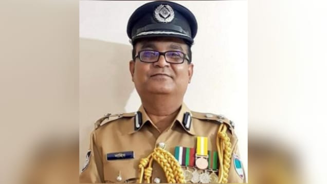 পুলিশের সাবেক ডিআইজি নাহিদুল ইসলাম গ্রেপ্তার