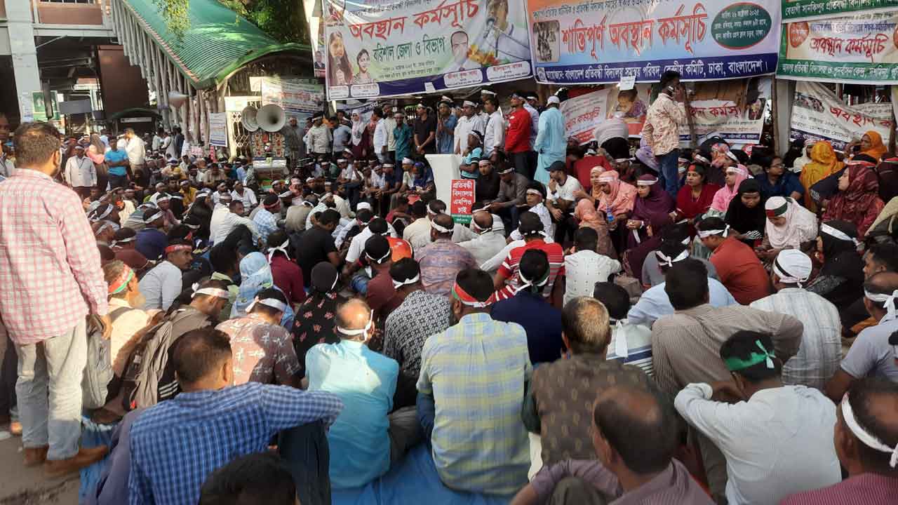 যমুনায় প্রতিবন্ধী বিদ্যালয়ের শিক্ষকদের ৭ সদস্যের প্রতিনিধি দল